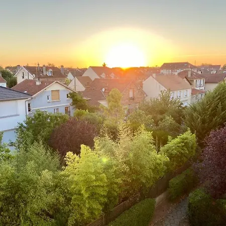 Apartment Sweet 1mn Train Rer A Et 10mn De Paris *